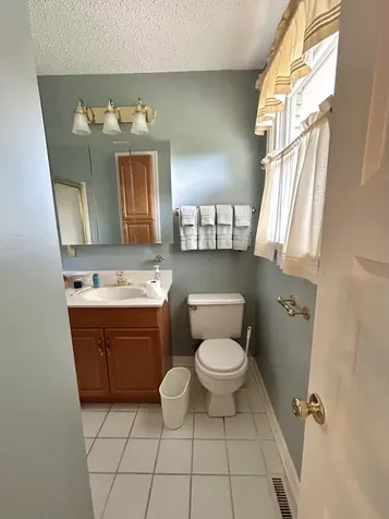 229 S Valley Road, S Hendersonville TN 37075