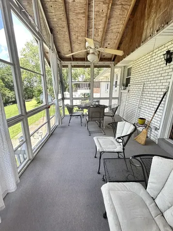 229 S Valley Road, S Hendersonville TN 37075