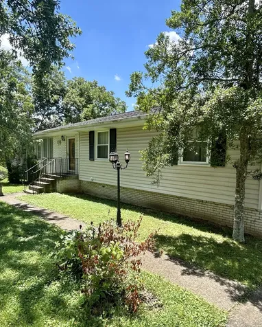229 S Valley Road, S Hendersonville TN 37075