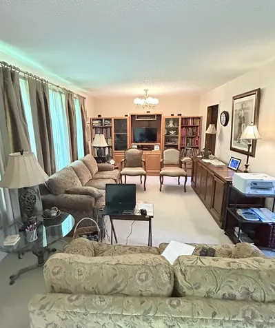 229 S Valley Road, S Hendersonville TN 37075