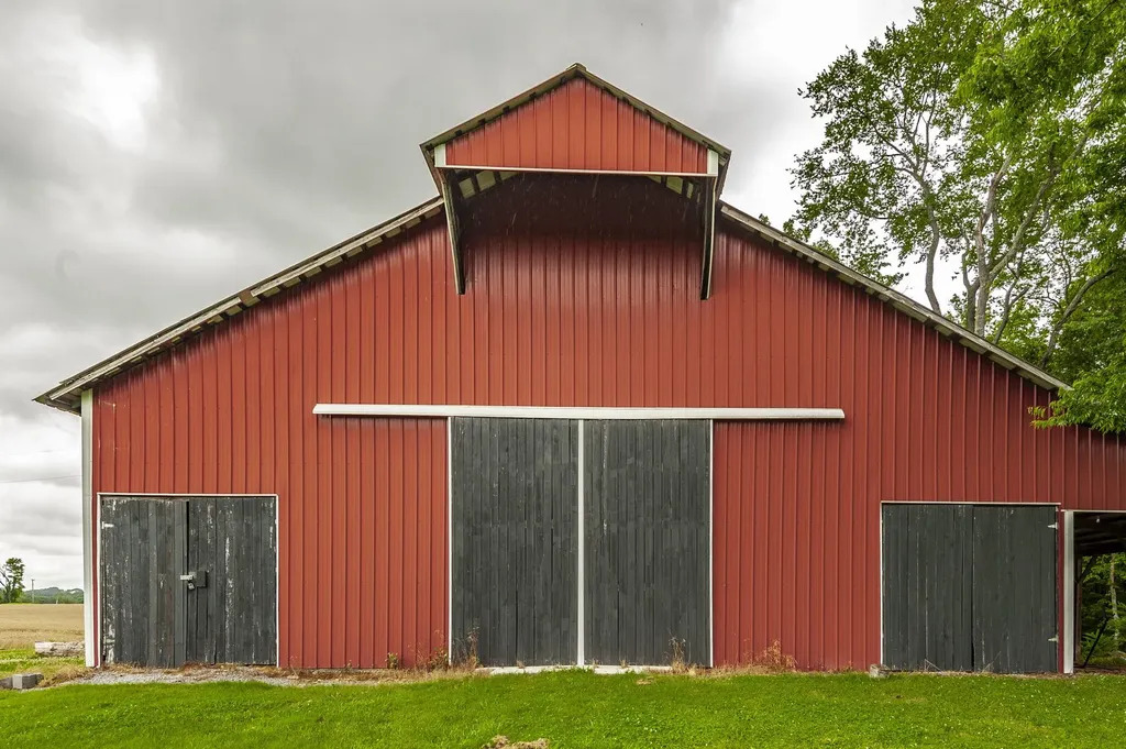 1113 E Robertson Road Castalian Springs TN 37031