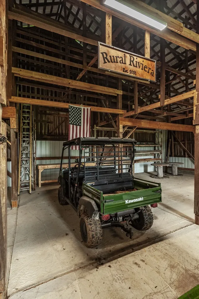 1113 E Robertson Road Castalian Springs TN 37031