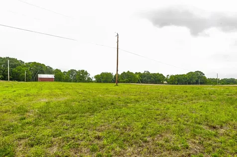1113 E Robertson Road Castalian Springs TN 37031