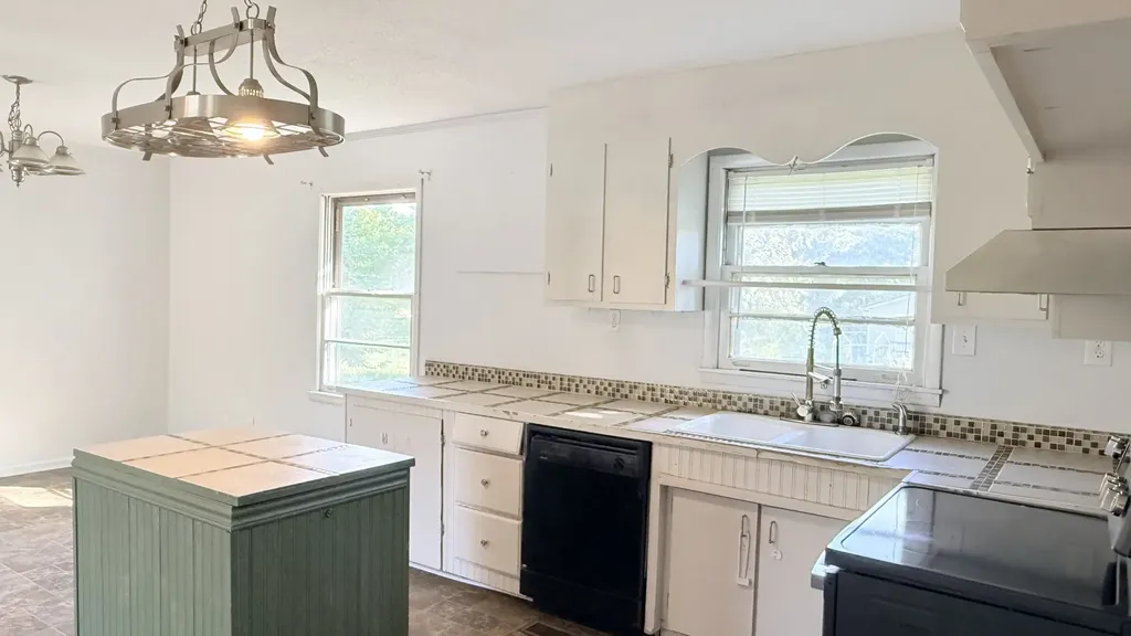 365 Stacy Road Manchester TN 37355