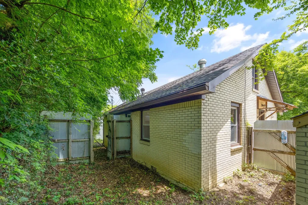 406 Bellview Ave, N Fayetteville TN 37334