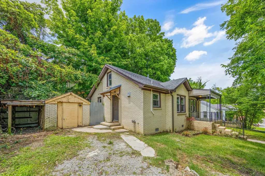 406 Bellview Ave, N Fayetteville TN 37334