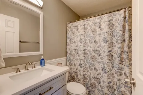 4396 Taylor Hall Lane Adams TN 37010