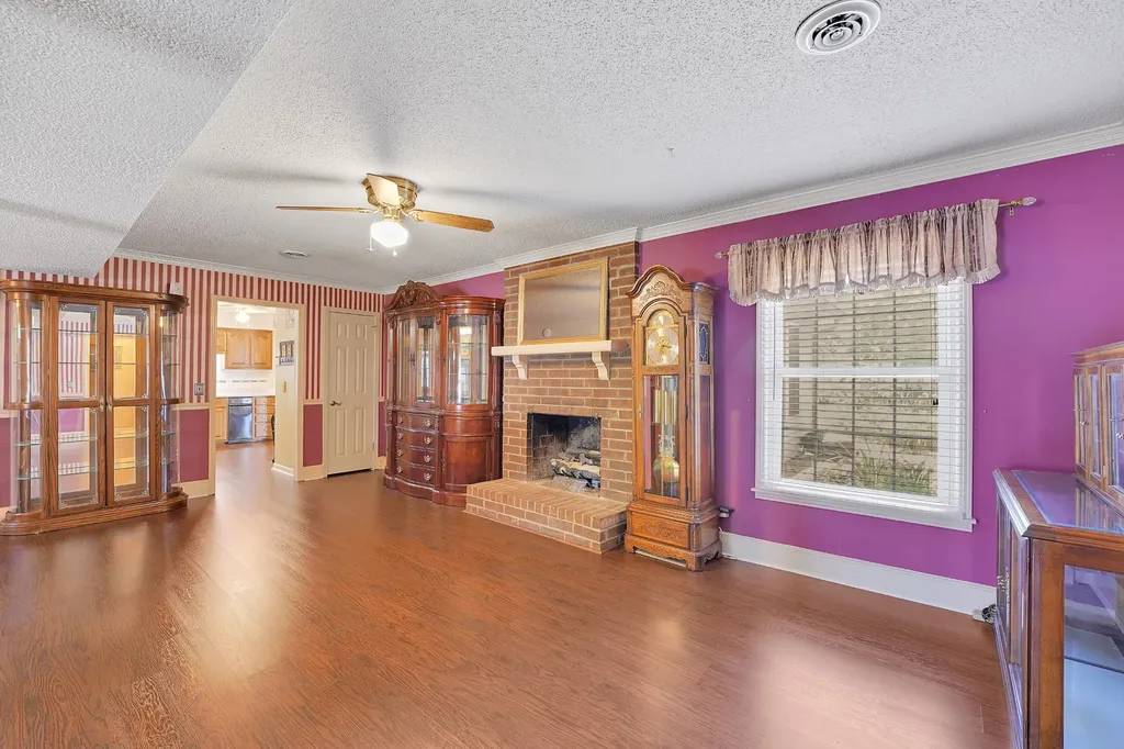 132 Clearlake Dr, E Nashville TN 37217
