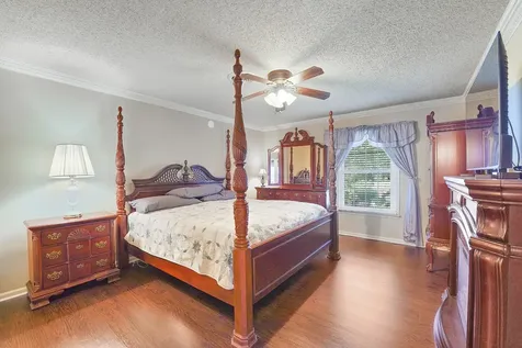 132 Clearlake Dr, E Nashville TN 37217