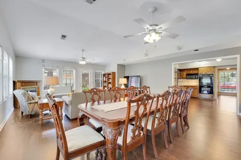 132 Clearlake Dr, E Nashville TN 37217