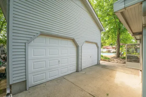 132 Clearlake Dr, E Nashville TN 37217