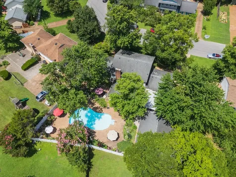 132 Clearlake Dr, E Nashville TN 37217