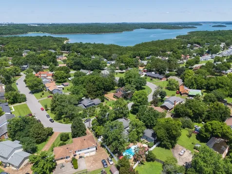 132 Clearlake Dr, E Nashville TN 37217