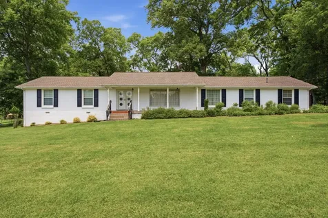 208 Lake Terrace Drive Hendersonville TN 37075
