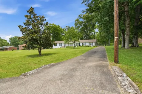 208 Lake Terrace Drive Hendersonville TN 37075