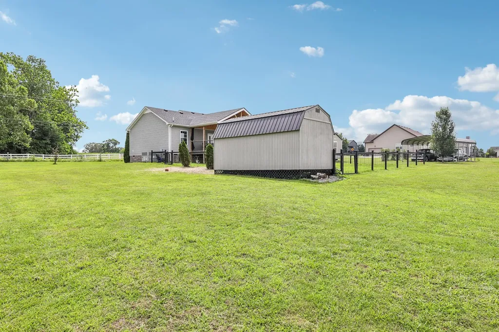 1259 N Corinth Road Portland TN 37148