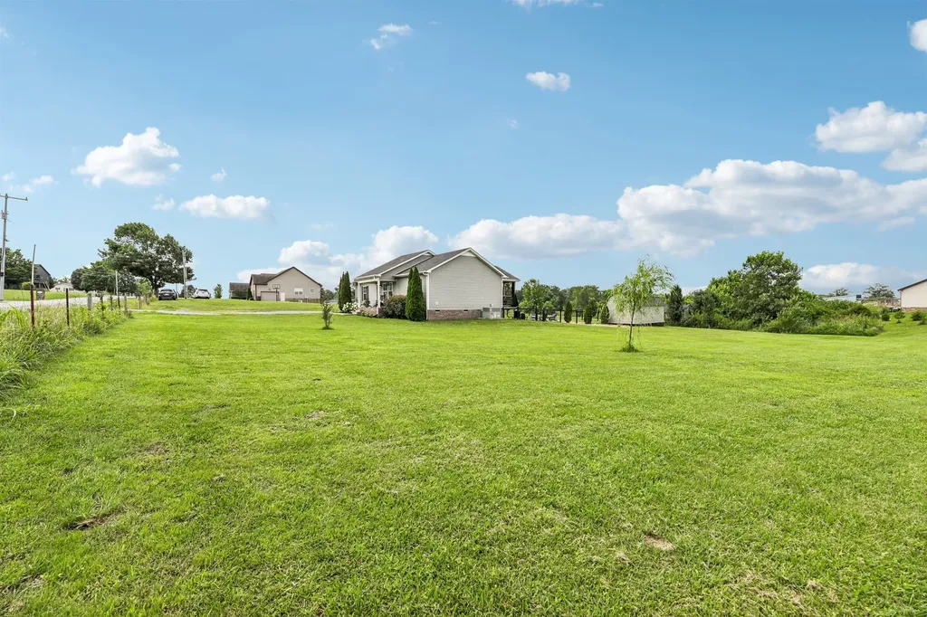 1259 N Corinth Road Portland TN 37148