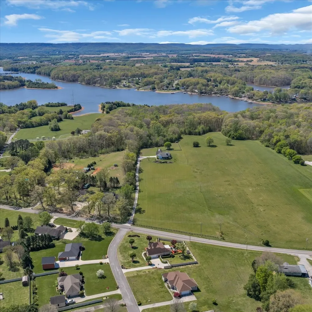 150 Edie Mae Lane Winchester TN 37398