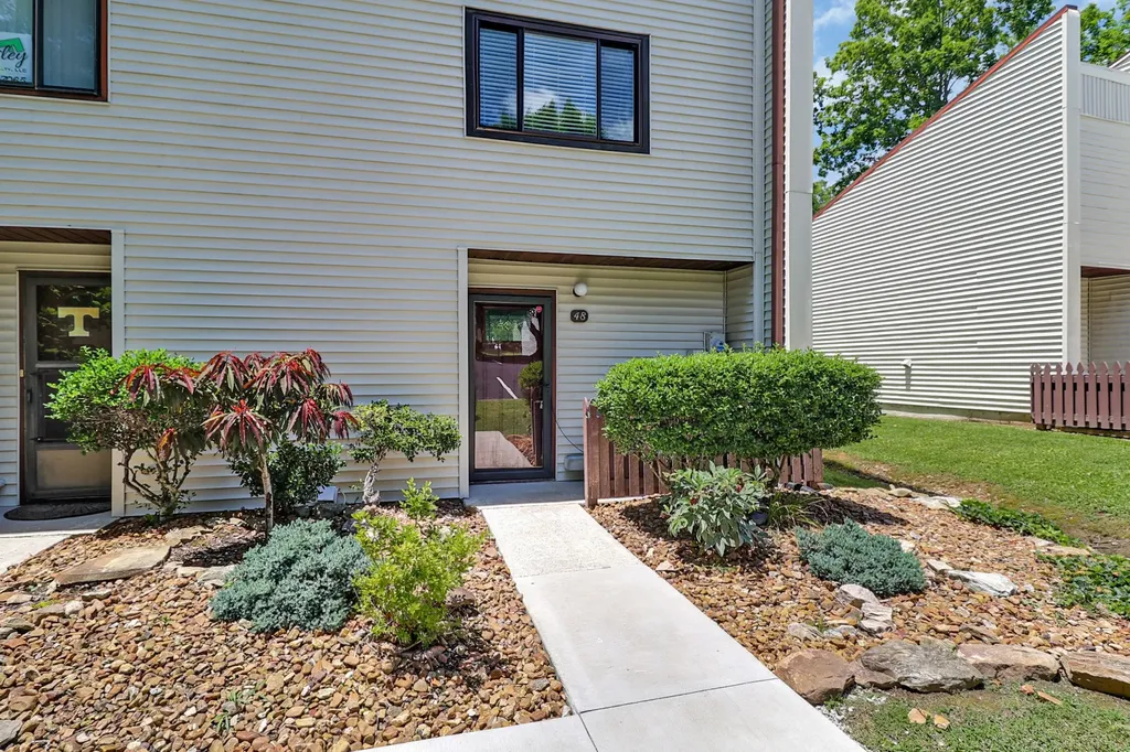 48 Wilshire Heights Drive Crossville TN 38558
