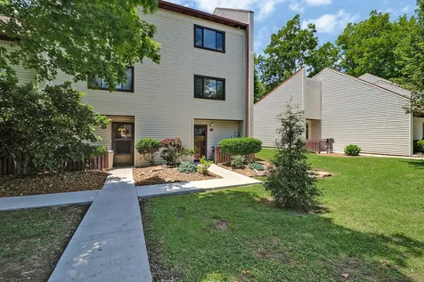 48 Wilshire Heights Drive Crossville TN 38558