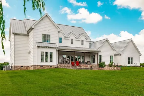 1151 Rogana Road Bethpage TN 37022