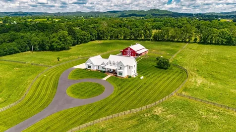 1151 Rogana Road Bethpage TN 37022