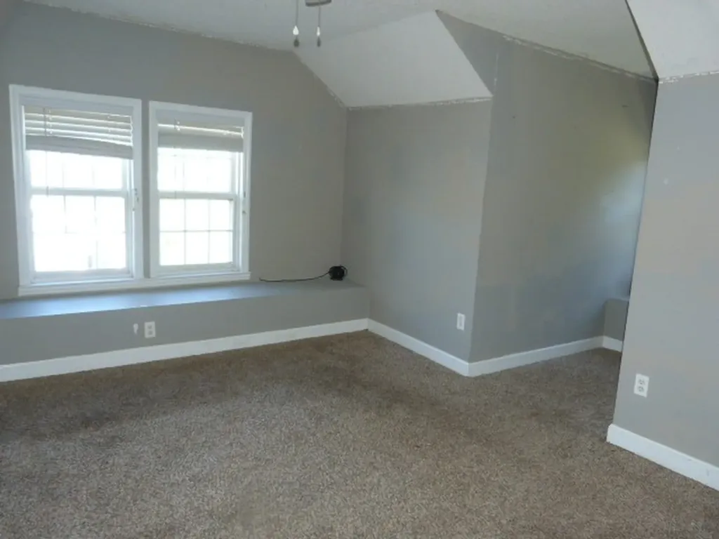 1303 E Lincoln Street Tullahoma TN 37388