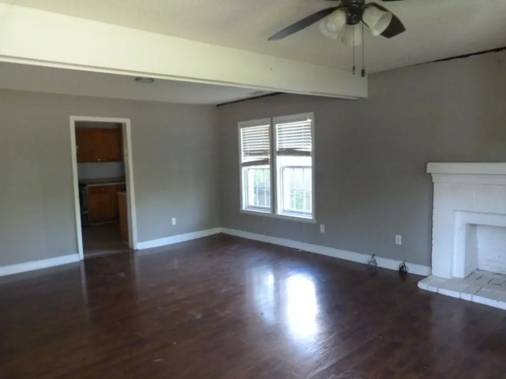 1303 E Lincoln Street Tullahoma TN 37388