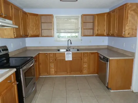 1303 E Lincoln Street Tullahoma TN 37388