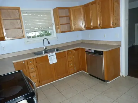 1303 E Lincoln Street Tullahoma TN 37388