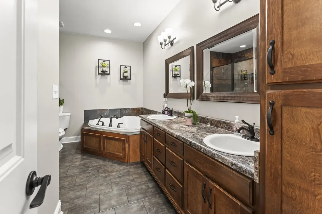 206 Knott Road Winchester TN 37398