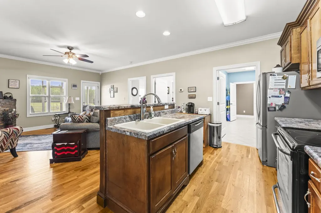 206 Knott Road Winchester TN 37398