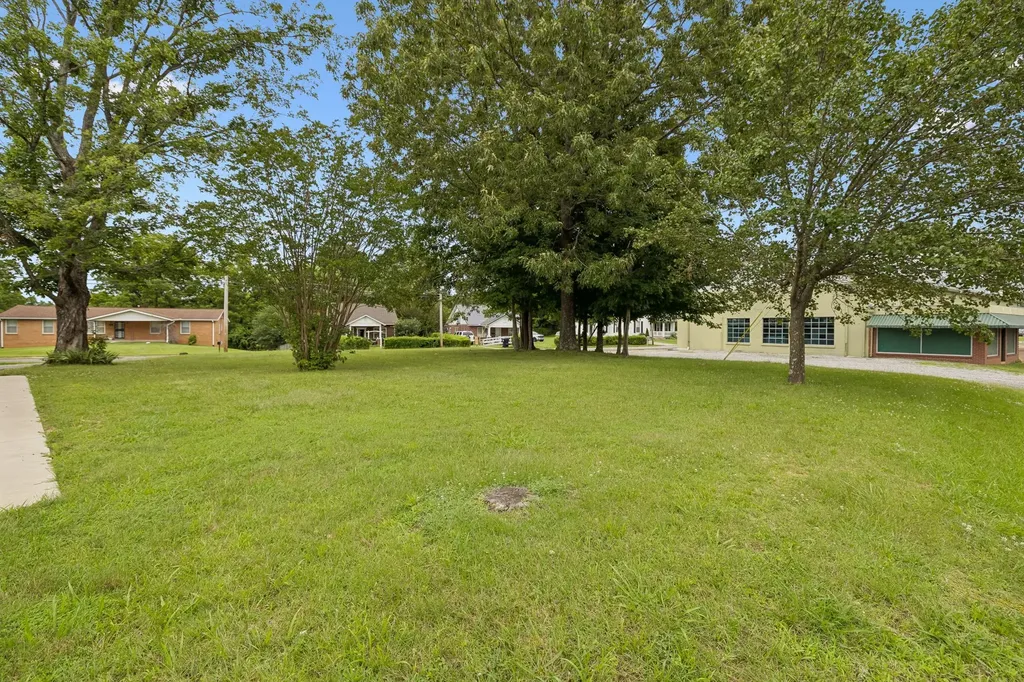 4411 Hwy 70, E White Bluff TN 37187