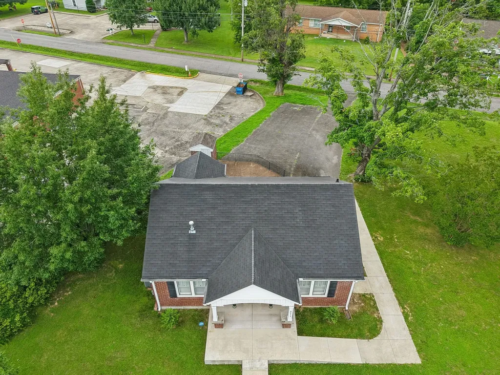4411 Hwy 70, E White Bluff TN 37187