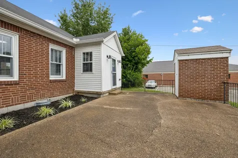 4411 Hwy 70, E White Bluff TN 37187