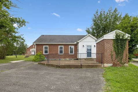 4411 Hwy 70, E White Bluff TN 37187