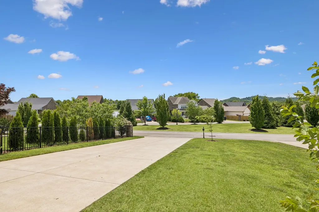 2816 Americus Drive Thompsons Station TN 37179