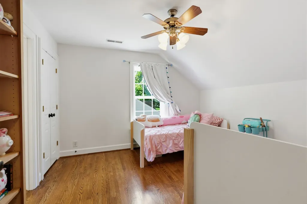 3008 New Natchez Trace Nashville TN 37215