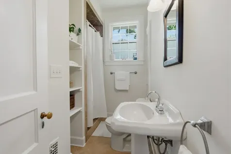 3008 New Natchez Trace Nashville TN 37215