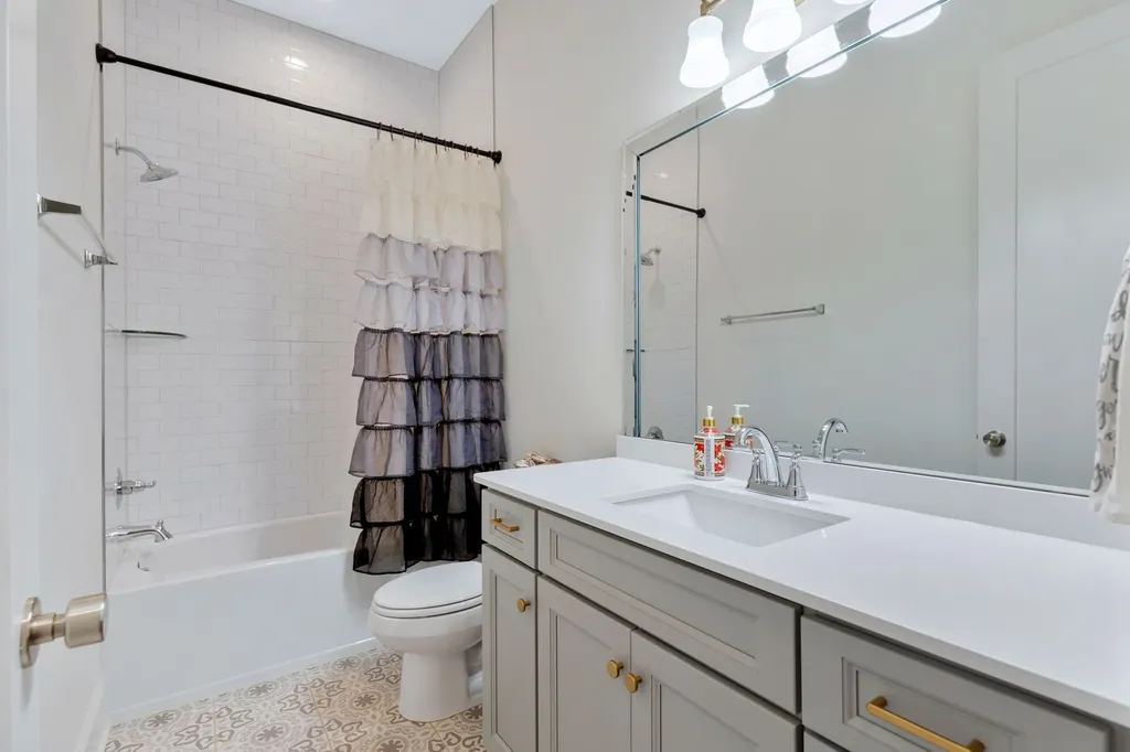 1109 Angela Ann Court Nolensville TN 37135