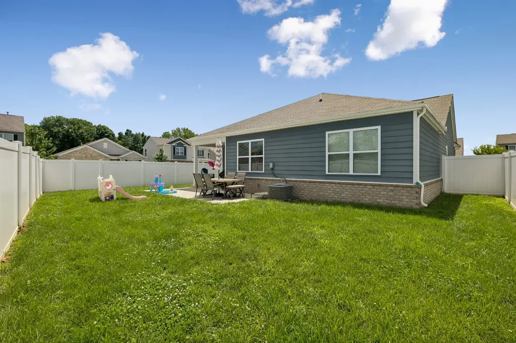 2013 Tate Farm Lane White House TN 37188