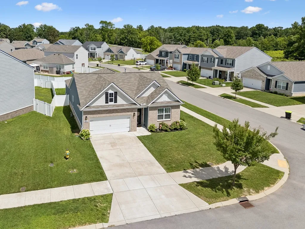 2013 Tate Farm Lane White House TN 37188