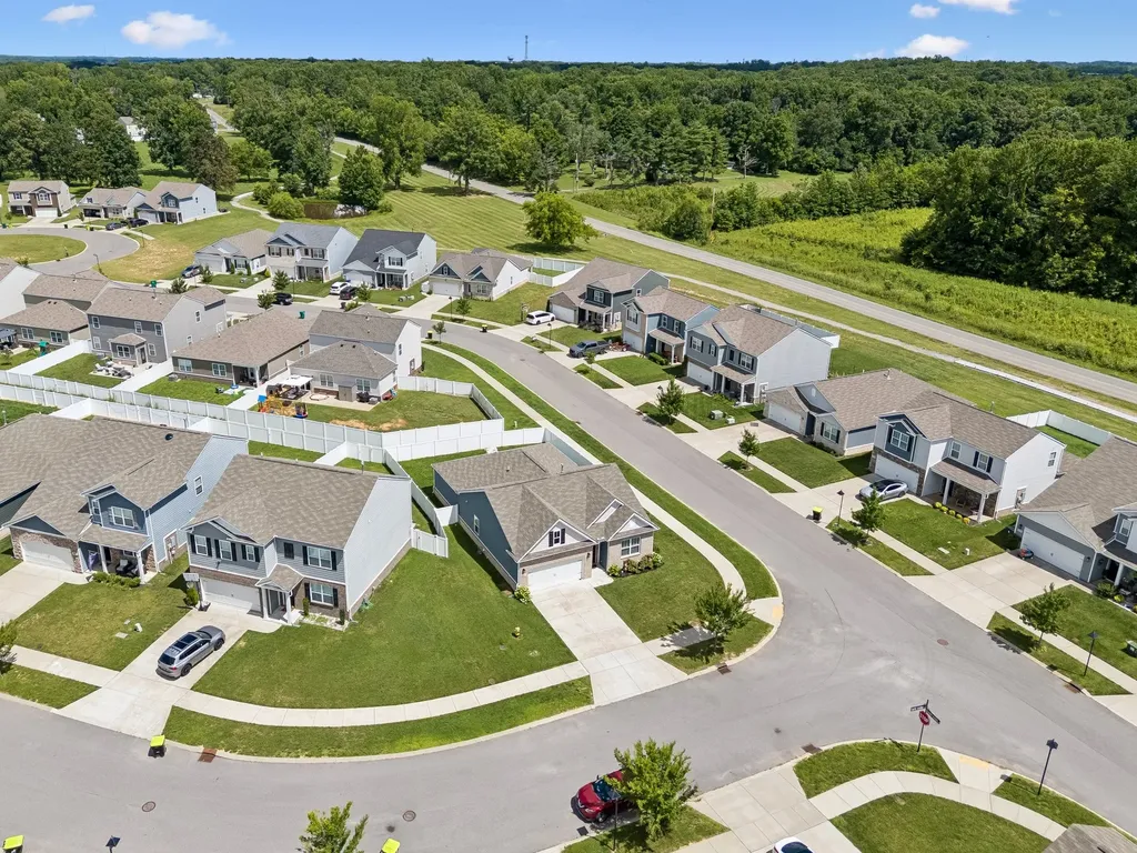 2013 Tate Farm Lane White House TN 37188