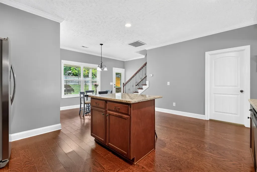 935 Cherry Blossom Lane Clarksville TN 37040