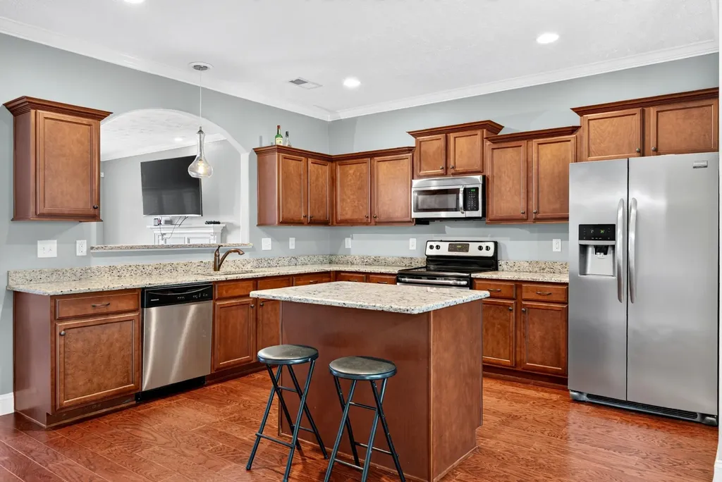 935 Cherry Blossom Lane Clarksville TN 37040