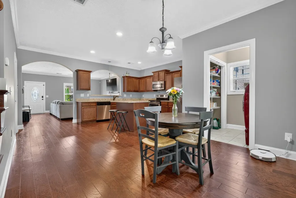 935 Cherry Blossom Lane Clarksville TN 37040
