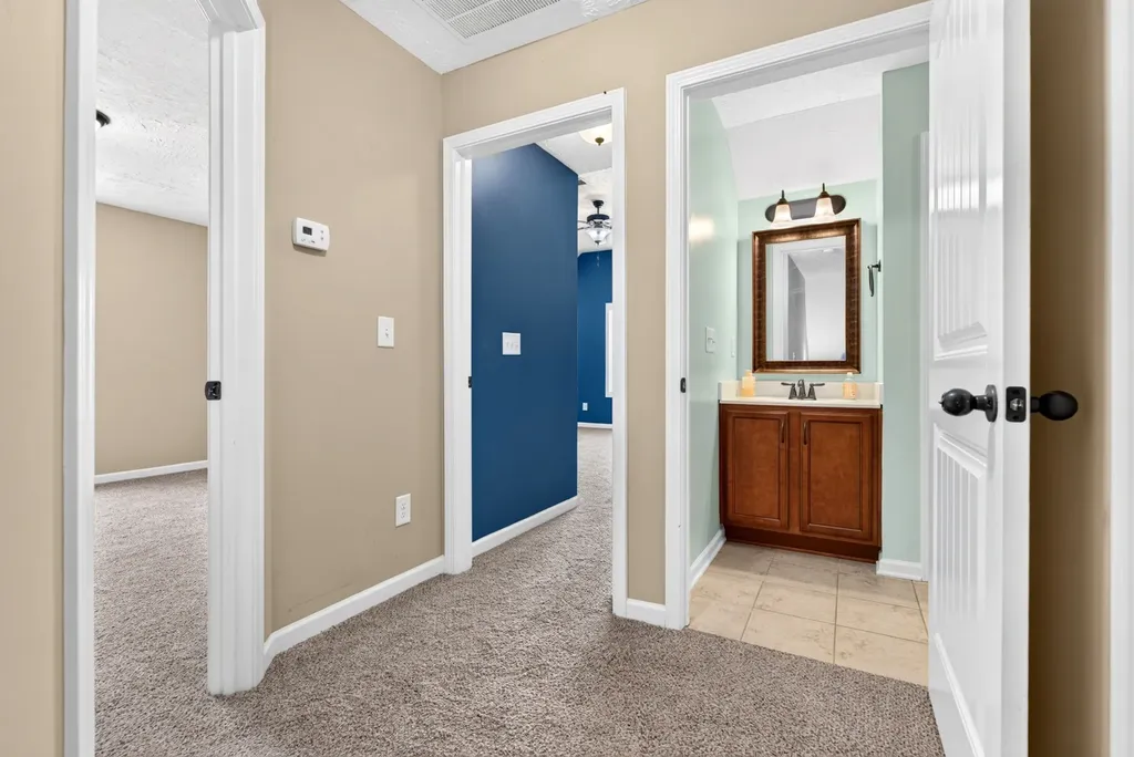 935 Cherry Blossom Lane Clarksville TN 37040