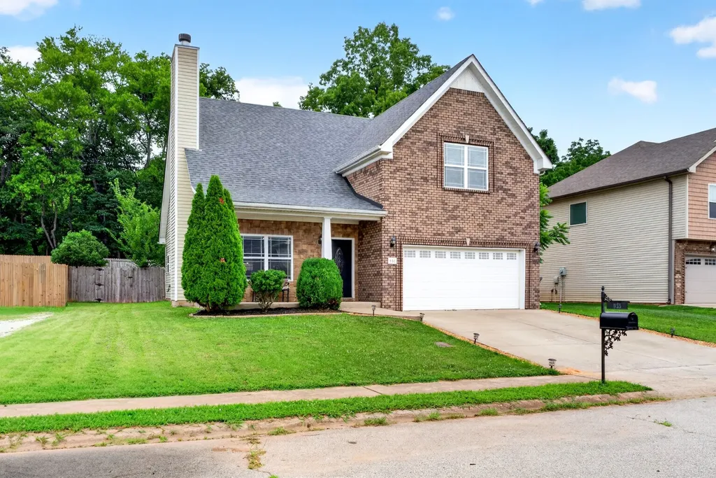 935 Cherry Blossom Lane Clarksville TN 37040