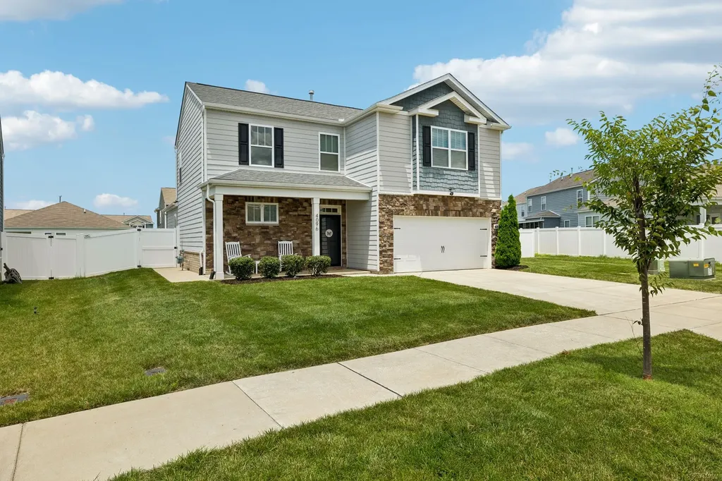 4096 Crossing Way White House TN 37188