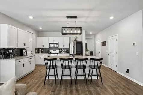 4096 Crossing Way White House TN 37188